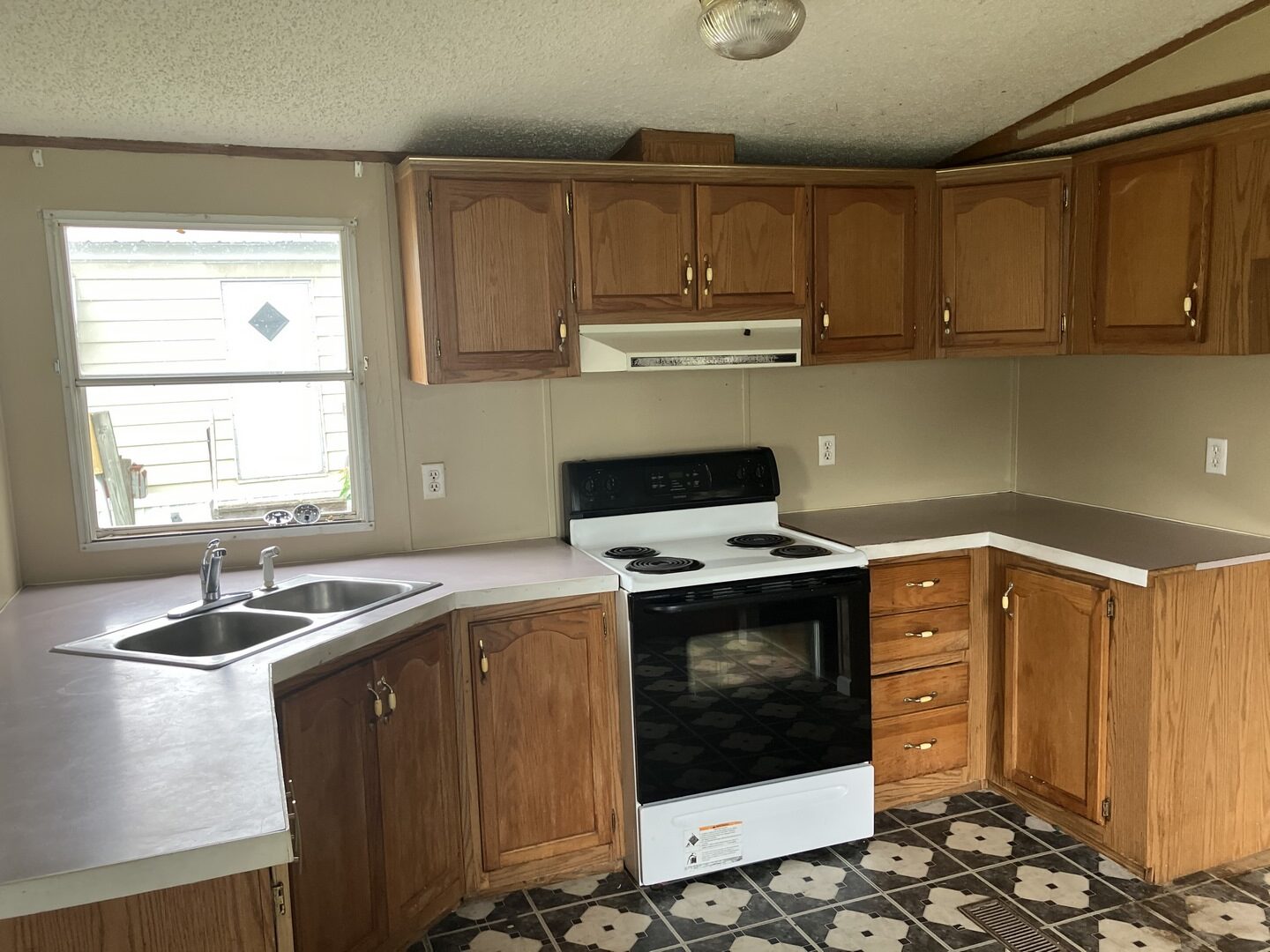 Hanshaw Village — Lot 10 Harbor