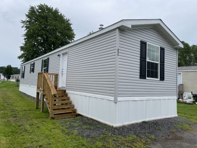 Canandaigua — Lot 82