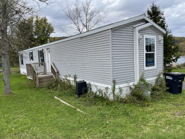 Cayuga Estates — Lot 9 M